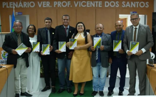 Ata da Sessão Ordinária e da Sessão Solene